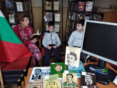 Клуб "Приятели на книгата" 1