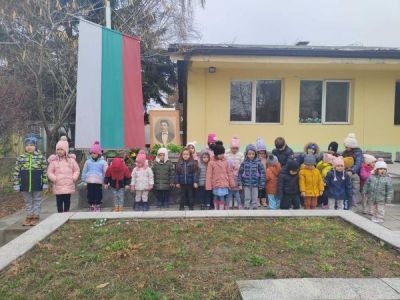 Поклон пред Апостола 4